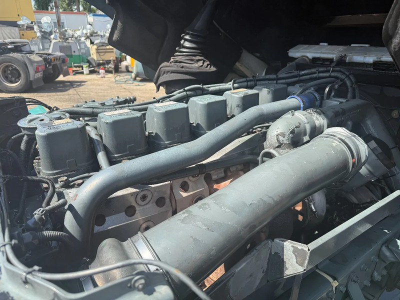 Çekici MAN 19.403 4X2 Tractor-unit Spring/Air ZF Manual Gear Low cabine: fotoğraf 20 Çekici MAN 19.403 4X2 Tractor-unit Spring/Air ZF Manual Gear Low cabine: fotoğraf 20