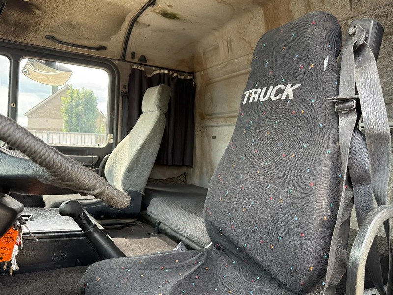 Çekici MAN 19.403 4X2 Tractor-unit Spring/Air ZF Manual Gear Low cabine: fotoğraf 13 Çekici MAN 19.403 4X2 Tractor-unit Spring/Air ZF Manual Gear Low cabine: fotoğraf 13