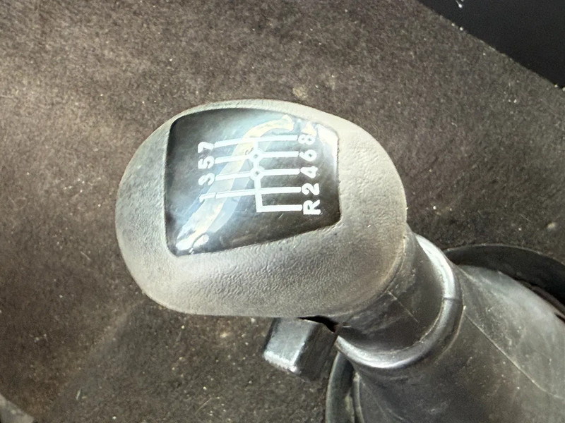 Çekici MAN 19.403 4X2 Tractor-unit Spring/Air ZF Manual Gear Low cabine: fotoğraf 16 Çekici MAN 19.403 4X2 Tractor-unit Spring/Air ZF Manual Gear Low cabine: fotoğraf 16