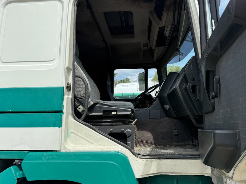 Çekici MAN 19.403 4X2 Tractor-unit Spring/Air ZF Manual Gear Low cabine: fotoğraf 8 Çekici MAN 19.403 4X2 Tractor-unit Spring/Air ZF Manual Gear Low cabine: fotoğraf 8