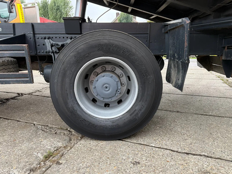 Mercedes-Benz Actros 1831 V6 4X2 Tipper + crane EPS Manual Gearbox 3 peddal - Damperli kamyon, Vinçli kamyon: fotoğraf 5 Mercedes-Benz Actros 1831 V6 4X2 Tipper + crane EPS Manual Gearbox 3 peddal - Damperli kamyon, Vinçli kamyon: fotoğraf 5