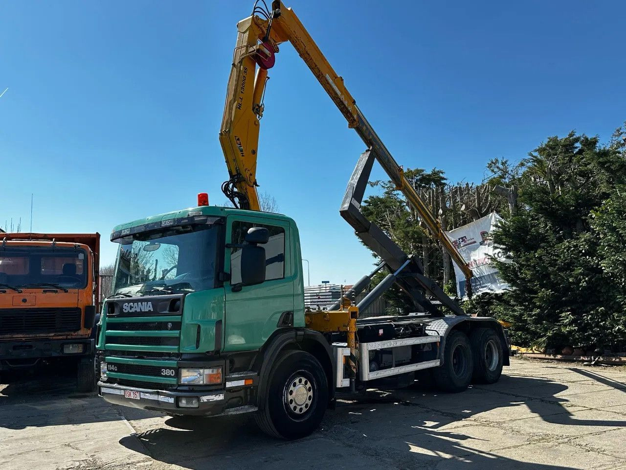 Scania P114-380 6X2 Ampirol + Heila 13000 5T Crane Manu - Konteynır taşıyıcı/ Yedek karoser kamyon: fotoğraf 2 Scania P114-380 6X2 Ampirol + Heila 13000 5T Crane Manu - Konteynır taşıyıcı/ Yedek karoser kamyon: fotoğraf 2