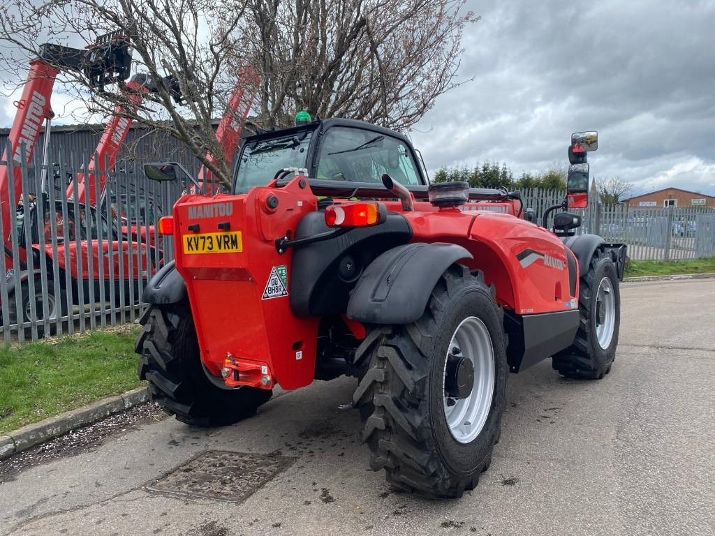 Manitou MT 1033 - Teleskopik yükleyici: fotoğraf 3 Manitou MT 1033 - Teleskopik yükleyici: fotoğraf 3
