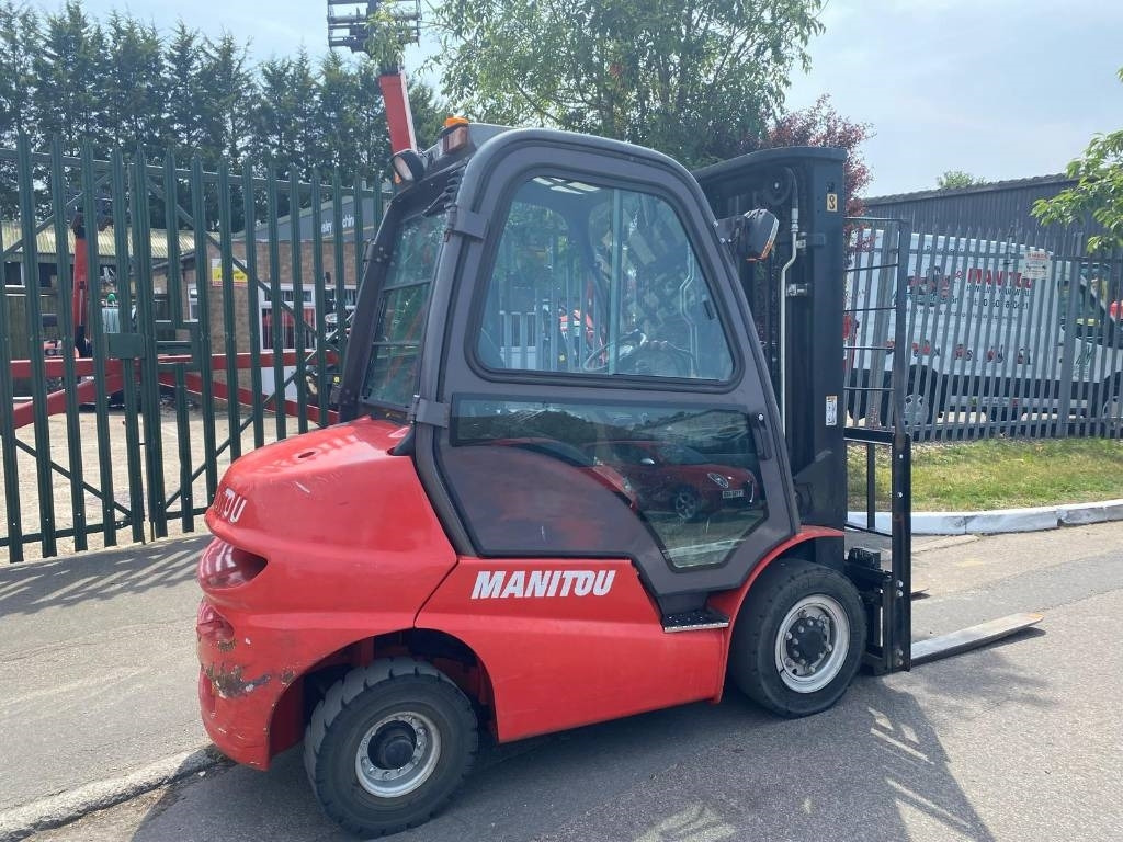 Manitou Mi25D - Dizel forklift: fotoğraf 1 Manitou Mi25D - Dizel forklift: fotoğraf 1