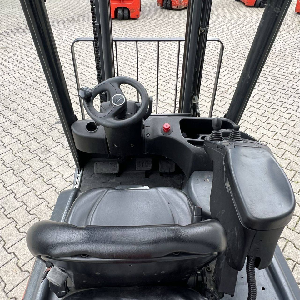 Linde E15 (386-02) EVO - Elektrikli forklift: fotoğraf 3 Linde E15 (386-02) EVO - Elektrikli forklift: fotoğraf 3