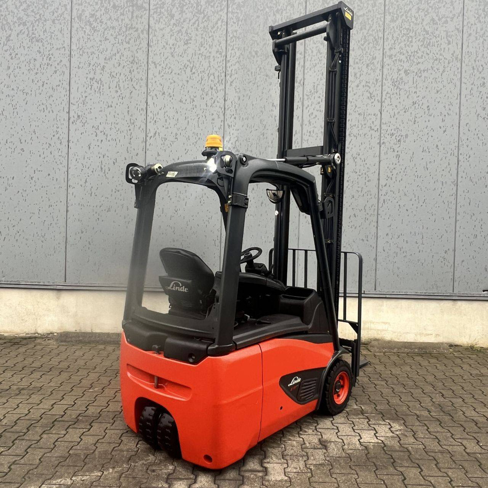 Linde E15 (386-02) EVO - Elektrikli forklift: fotoğraf 2 Linde E15 (386-02) EVO - Elektrikli forklift: fotoğraf 2