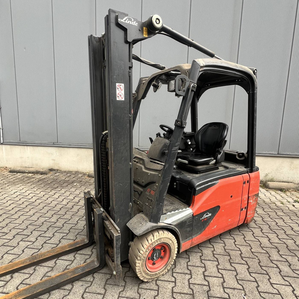 Linde E16L (386) - Elektrikli forklift: fotoğraf 1 Linde E16L (386) - Elektrikli forklift: fotoğraf 1