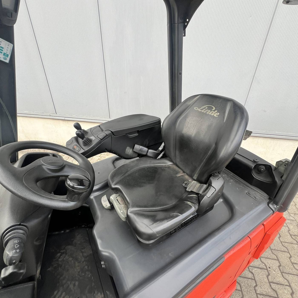 Linde E16PH (386-02) EVO - Elektrikli forklift: fotoğraf 3 Linde E16PH (386-02) EVO - Elektrikli forklift: fotoğraf 3