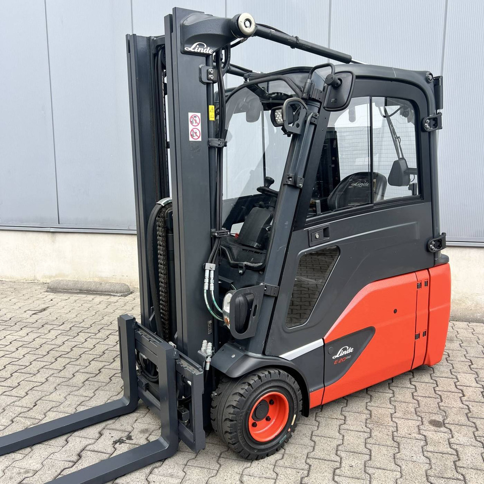 Linde E20L (386-02) EVO - Elektrikli forklift: fotoğraf 1 Linde E20L (386-02) EVO - Elektrikli forklift: fotoğraf 1