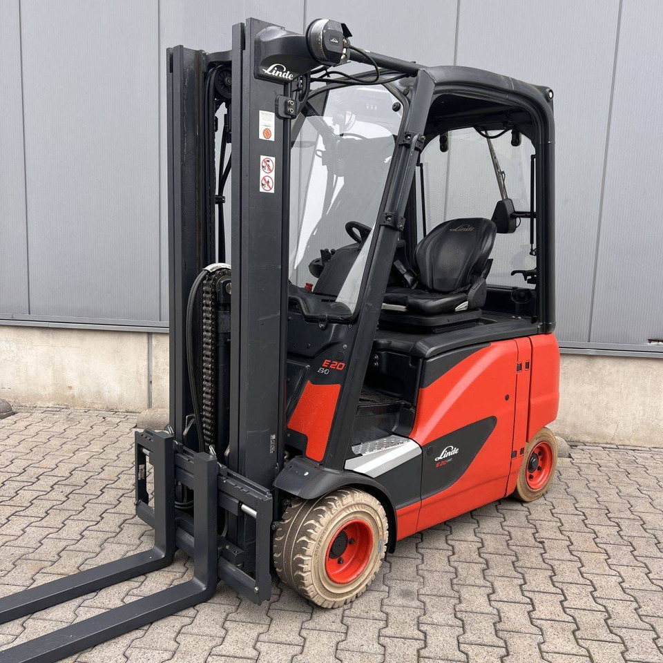 Linde E20PH (386-02) EVO - Elektrikli forklift: fotoğraf 1 Linde E20PH (386-02) EVO - Elektrikli forklift: fotoğraf 1