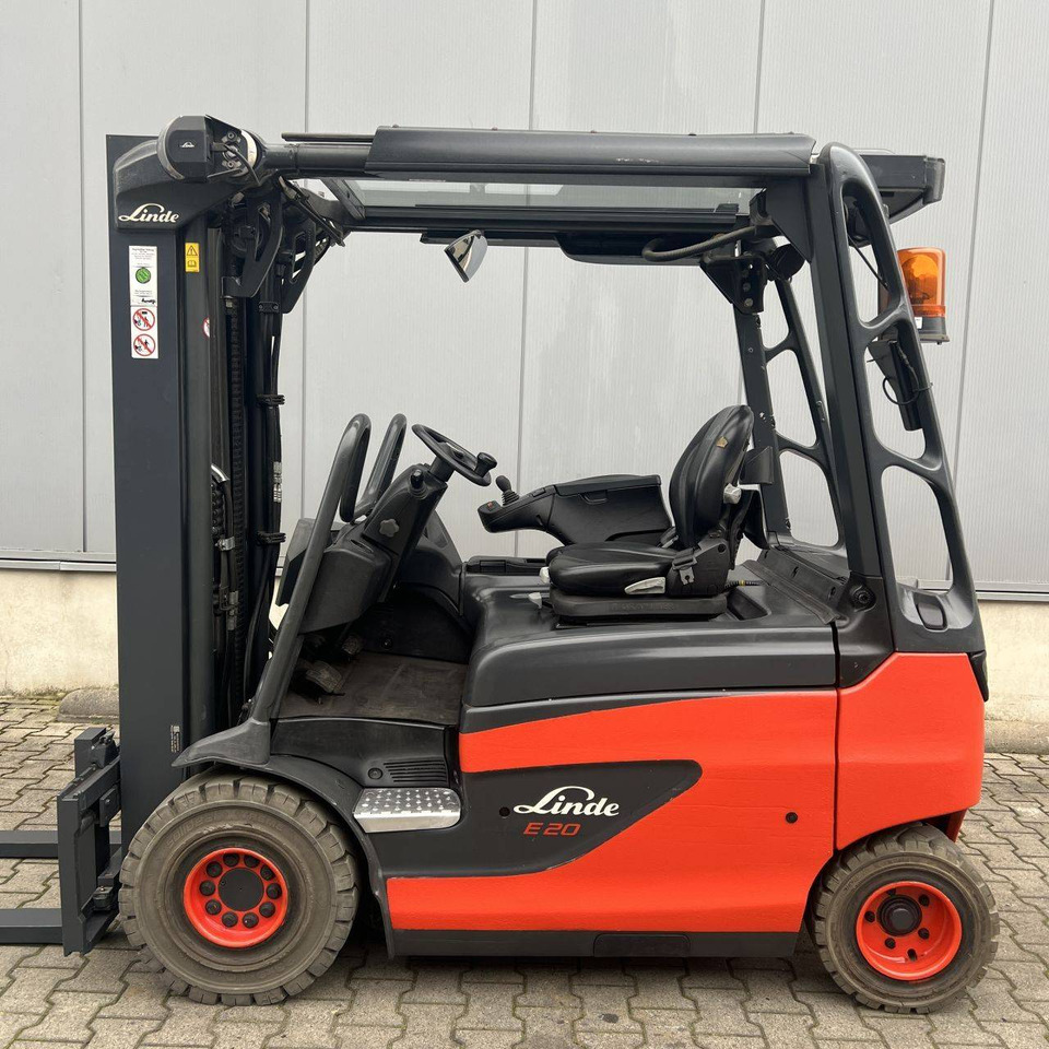 Linde E20R (387) Roadster - Elektrikli forklift: fotoğraf 2 Linde E20R (387) Roadster - Elektrikli forklift: fotoğraf 2