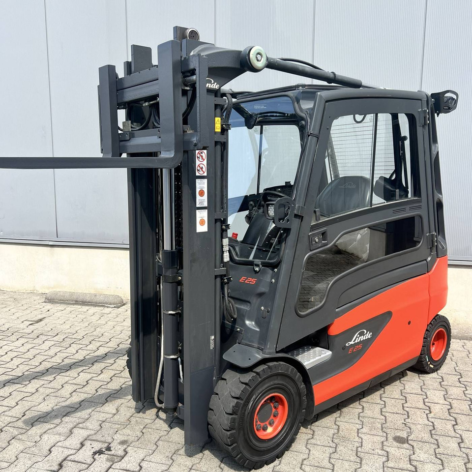 Linde E25L (387) - Elektrikli forklift: fotoğraf 2 Linde E25L (387) - Elektrikli forklift: fotoğraf 2