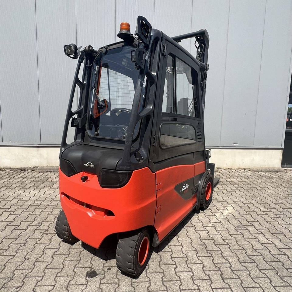 Linde E30/600 HL (387) - Elektrikli forklift: fotoğraf 2 Linde E30/600 HL (387) - Elektrikli forklift: fotoğraf 2