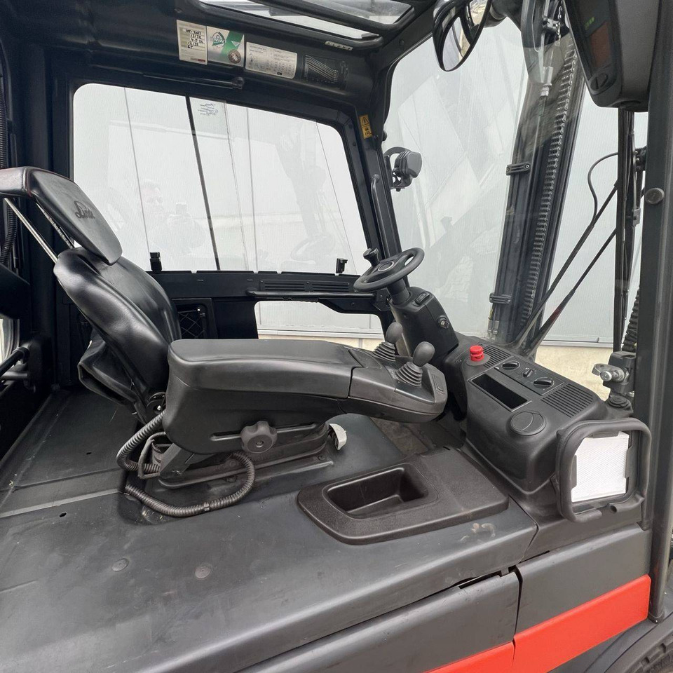 Linde E30/600 HL (387) - Elektrikli forklift: fotoğraf 4 Linde E30/600 HL (387) - Elektrikli forklift: fotoğraf 4