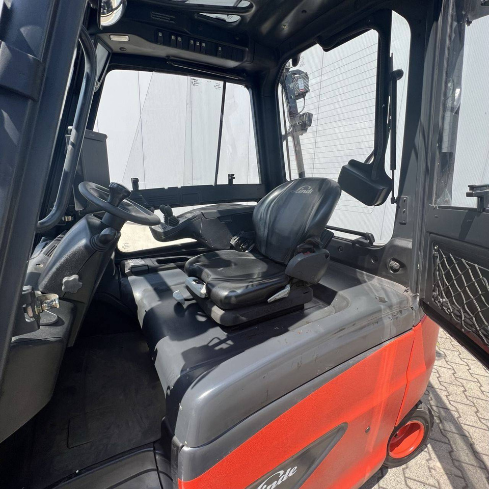 Linde E30/600 HL (387) - Elektrikli forklift: fotoğraf 4 Linde E30/600 HL (387) - Elektrikli forklift: fotoğraf 4