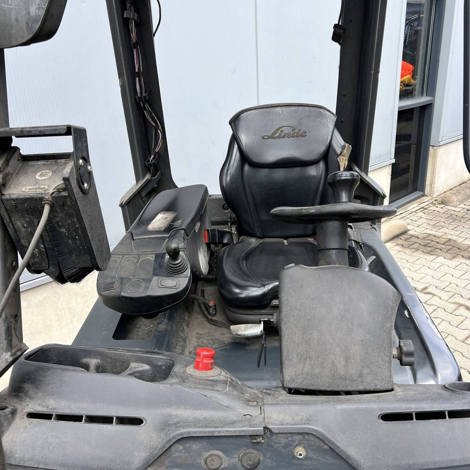 Linde E30/600H (387) - Elektrikli forklift: fotoğraf 3 Linde E30/600H (387) - Elektrikli forklift: fotoğraf 3