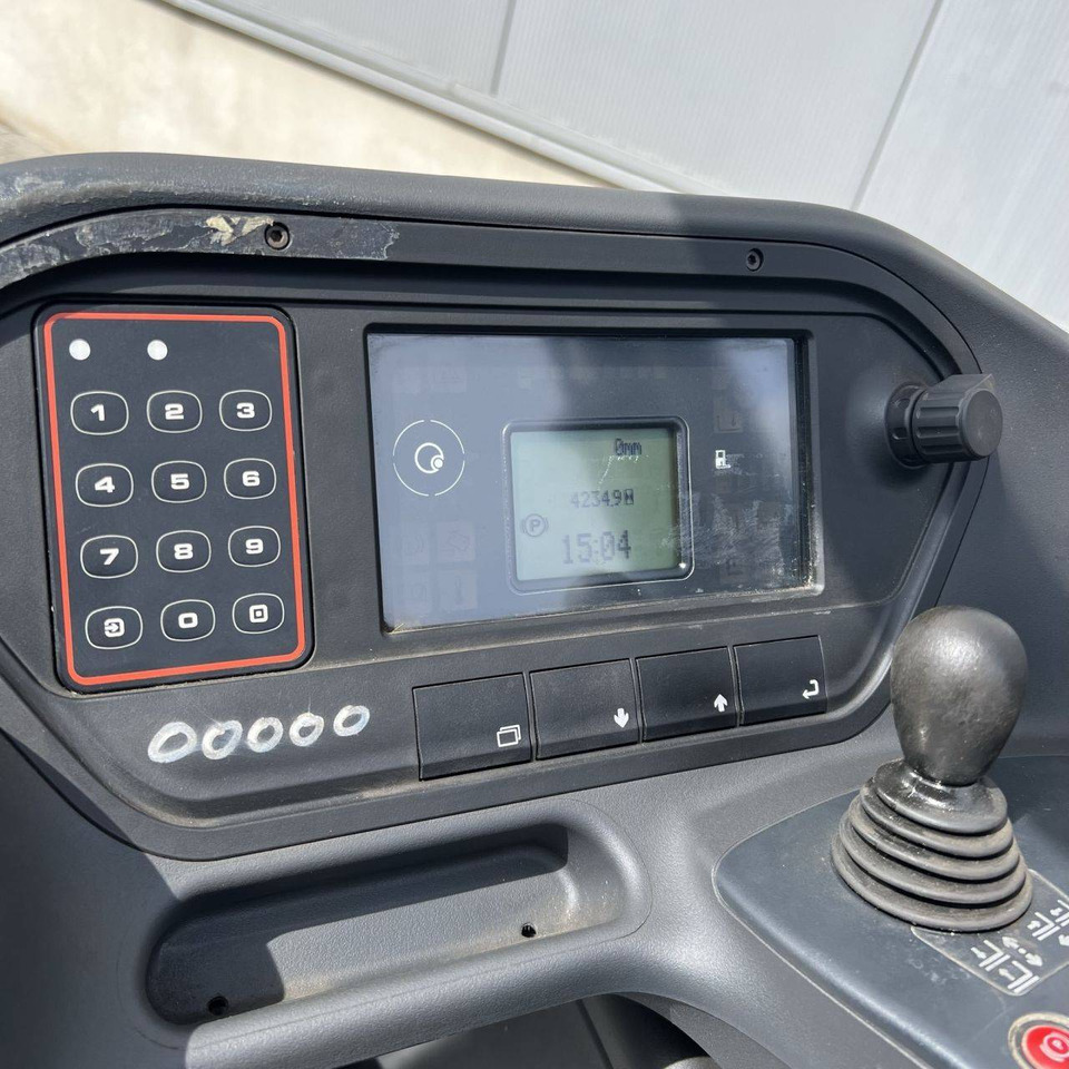 Linde R12B (1120) - Reach truck: fotoğraf 4 Linde R12B (1120) - Reach truck: fotoğraf 4