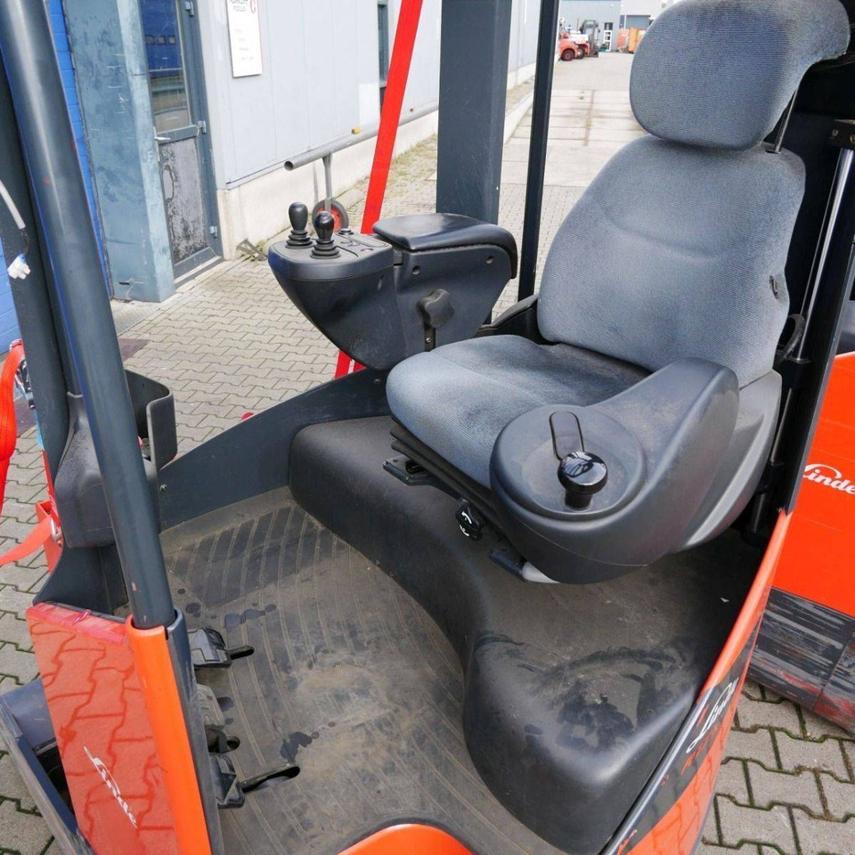 Linde R17XHD (116-03) - Reach truck: fotoğraf 3 Linde R17XHD (116-03) - Reach truck: fotoğraf 3