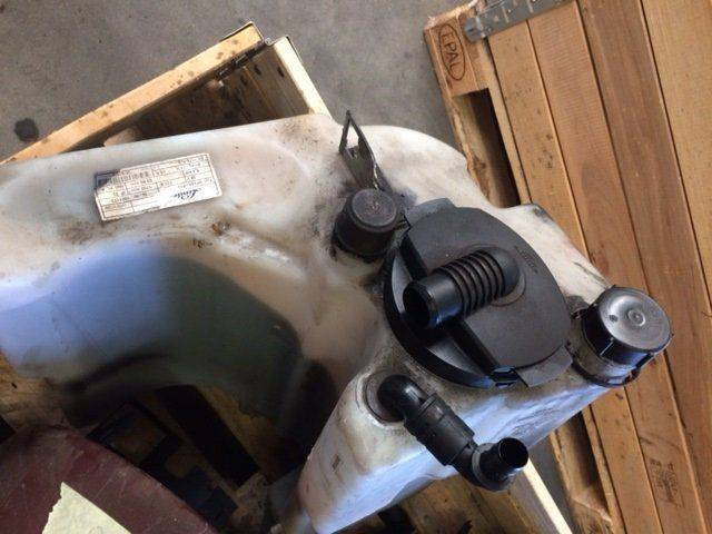 Oil Tank for Linde R14-20, Series 115, 115-C - Hidrolik depo - Malzeme taşıma ekipmanı: fotoğraf 1 Oil Tank for Linde R14-20, Series 115, 115-C - Hidrolik depo - Malzeme taşıma ekipmanı: fotoğraf 1