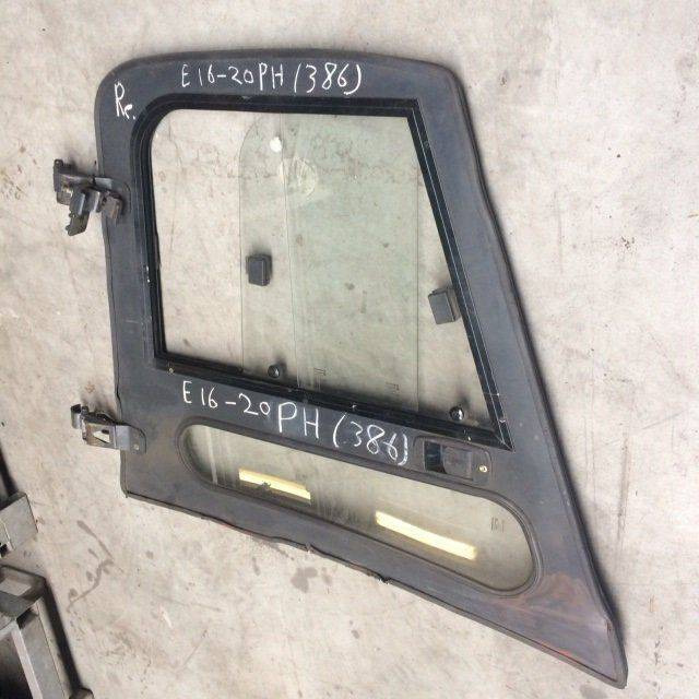 Right door for Linde, Series 386 - Kapı ve yedek parça - Malzeme taşıma ekipmanı: fotoğraf 1 Right door for Linde, Series 386 - Kapı ve yedek parça - Malzeme taşıma ekipmanı: fotoğraf 1