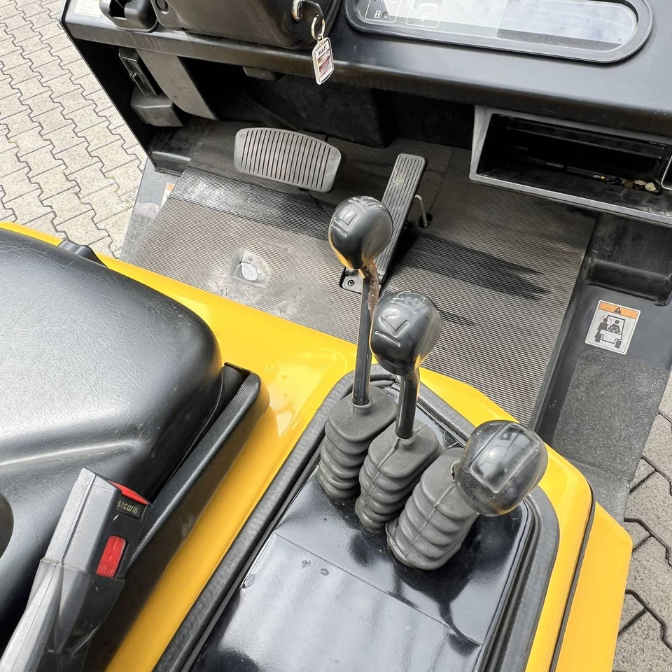 LPG forklift Yale GLP30TF: fotoğraf 7