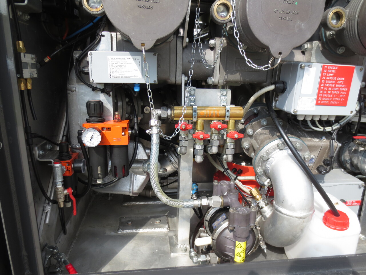 VOLVO FM - Tanker kamyon: fotoğraf 5 VOLVO FM - Tanker kamyon: fotoğraf 5