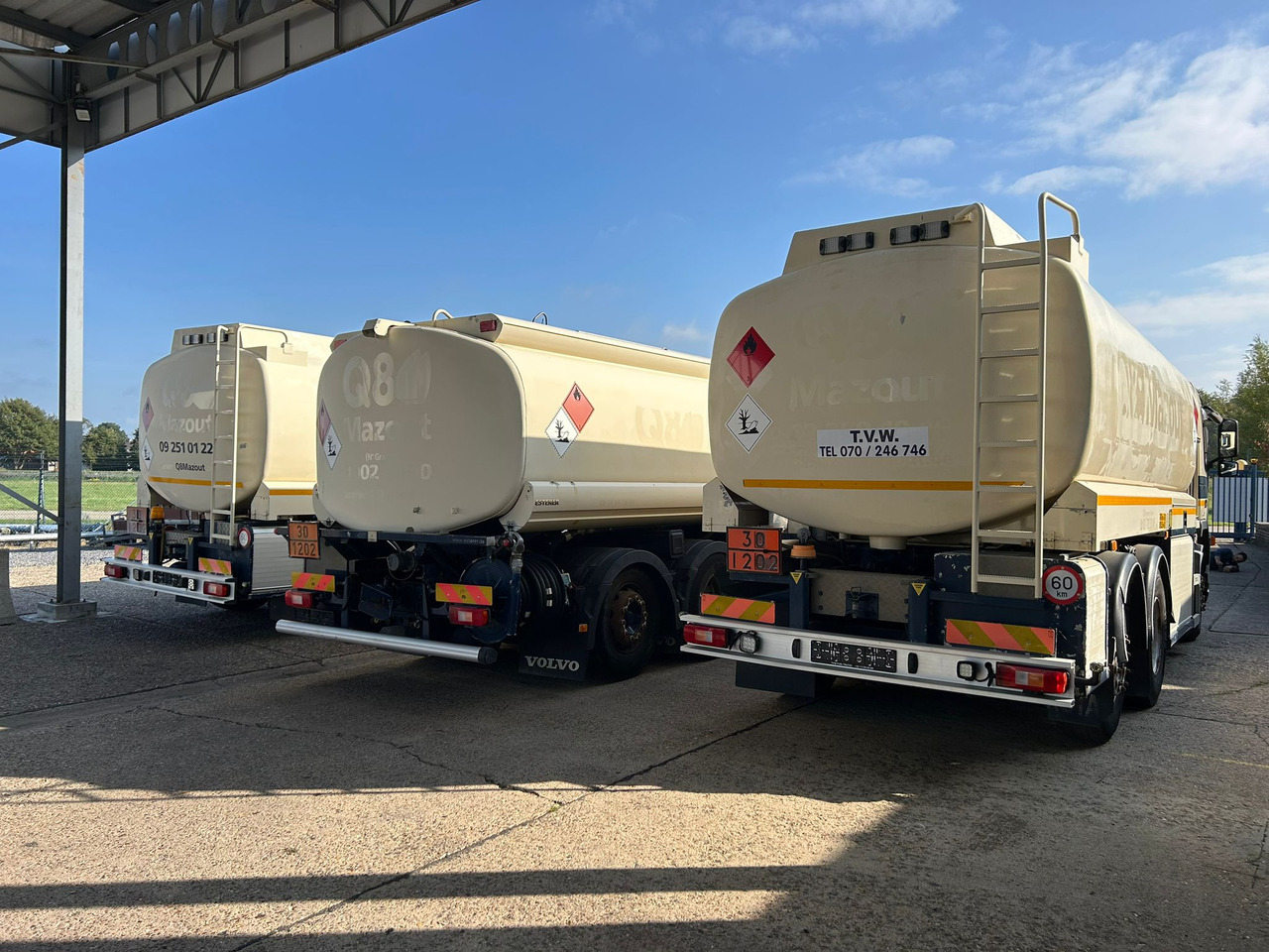 VOLVO FM (lot of 3) - Tanker kamyon: fotoğraf 4 VOLVO FM (lot of 3) - Tanker kamyon: fotoğraf 4