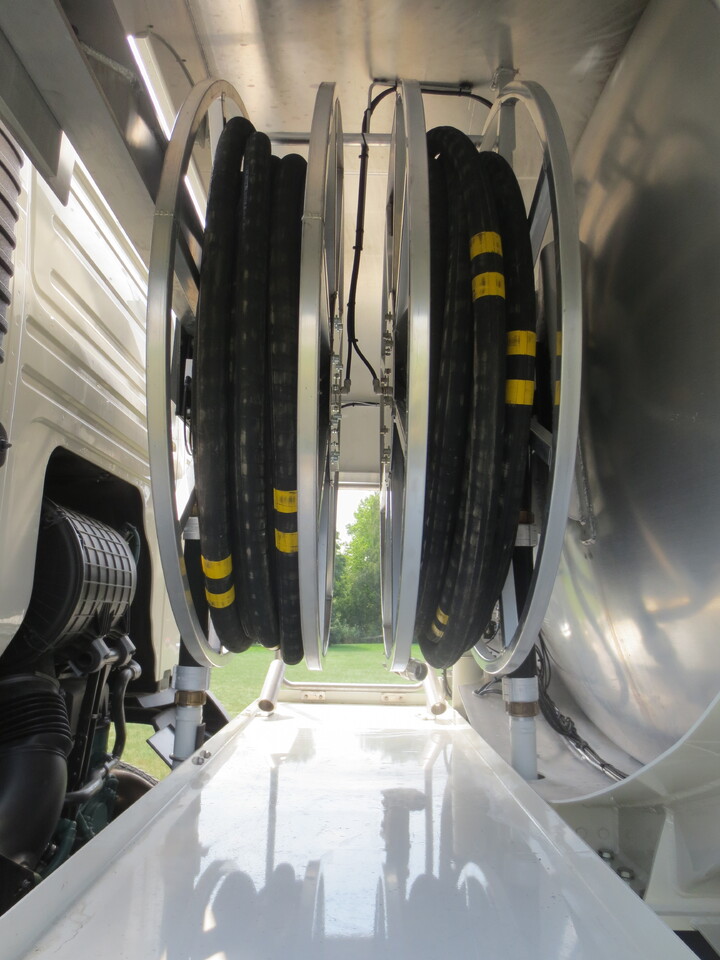 Volvo FM - Tanker kamyon: fotoğraf 5 Volvo FM - Tanker kamyon: fotoğraf 5