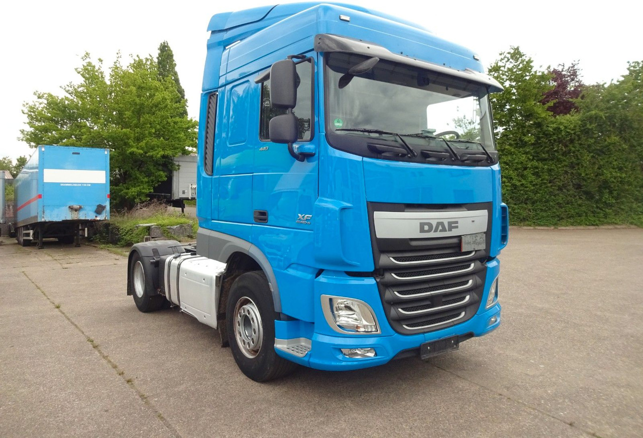 DAF XF 440, SC, Klima, 2 x Tank, Intarder, Standklim - Çekici: fotoğraf 3 DAF XF 440, SC, Klima, 2 x Tank, Intarder, Standklim - Çekici: fotoğraf 3