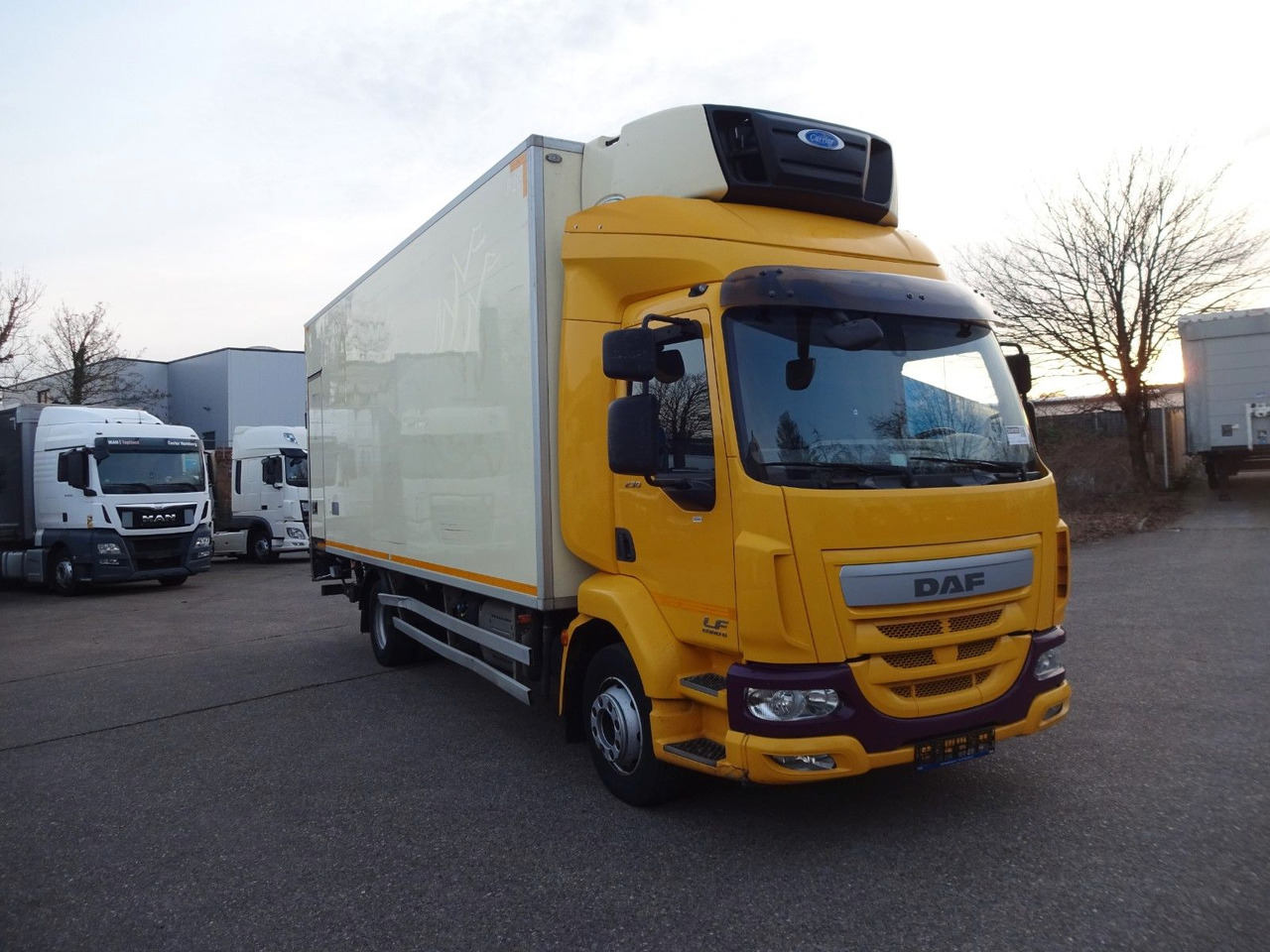 DAF LF 230, 12 T, LBW, Türen, Klima, Automat, Kamera - Kapalı kasa kamyon: fotoğraf 1 DAF LF 230, 12 T, LBW, Türen, Klima, Automat, Kamera - Kapalı kasa kamyon: fotoğraf 1