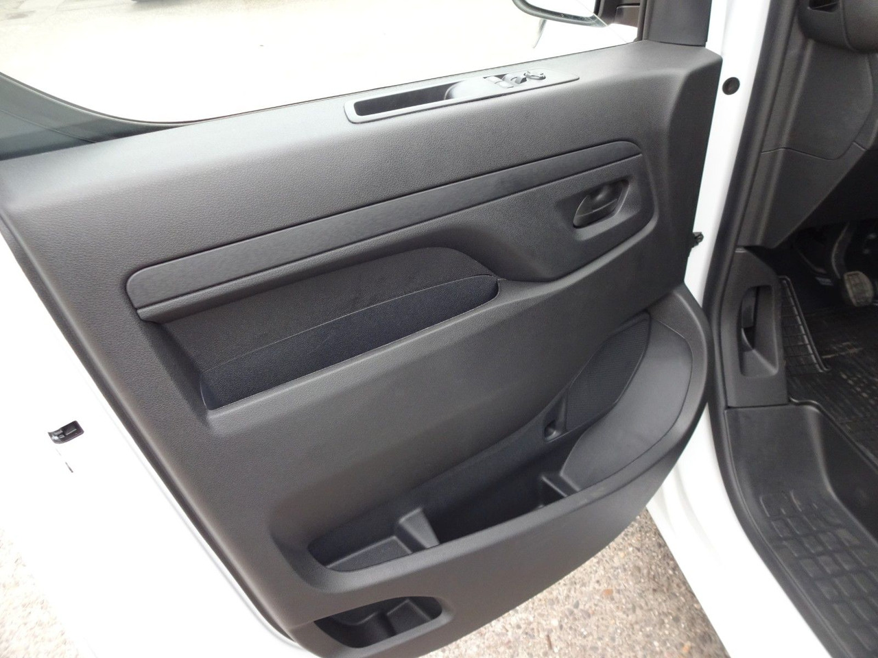 Opel 50 x Vivaro Kasten L1H1, Klima, PDC, Tempomat finansal kiralama Opel 50 x Vivaro Kasten L1H1, Klima, PDC, Tempomat: fotoğraf 15
