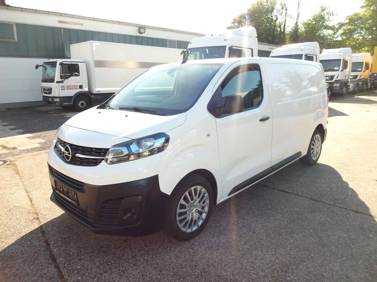 Opel Vivaro Kasten L1H1, Klima, PDC, - Küçük panelvan: fotoğraf 1 Opel Vivaro Kasten L1H1, Klima, PDC, - Küçük panelvan: fotoğraf 1