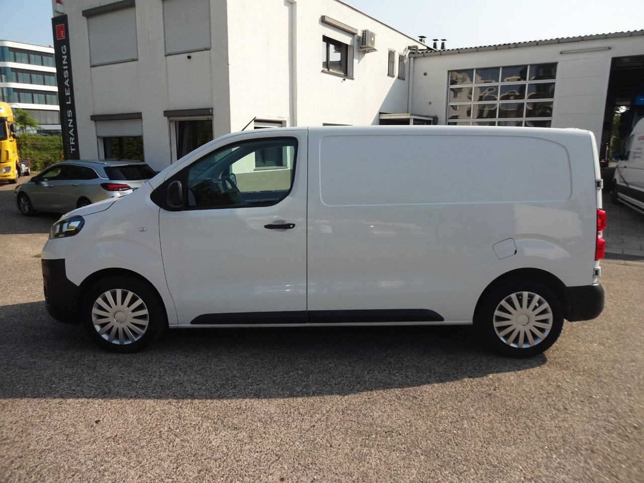 Opel Vivaro Kasten L1H1, Klima, PDC, - Panelvan: fotoğraf 4 Opel Vivaro Kasten L1H1, Klima, PDC, - Panelvan: fotoğraf 4