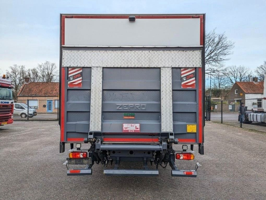 Volvo FL 210, 12tn., Isolirt, Autom, wie neu - Kapalı kasa kamyon: fotoğraf 4 Volvo FL 210, 12tn., Isolirt, Autom, wie neu - Kapalı kasa kamyon: fotoğraf 4