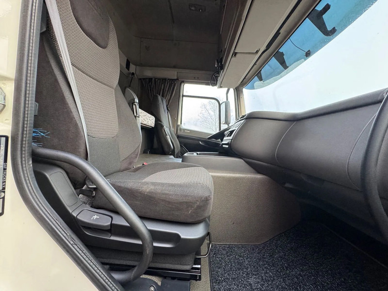 Çekici DAF CF 370 4X2 Space Cab Side skirts ACC NL Truck APK 09/2025: fotoğraf 12