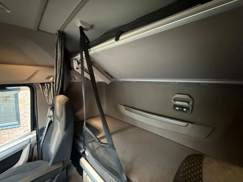 Çekici DAF XG 480 Retarder LED 2x tank Standairco PTO-Prep 267.270KM!: fotoğraf 15 Çekici DAF XG 480 Retarder LED 2x tank Standairco PTO-Prep 267.270KM!: fotoğraf 15