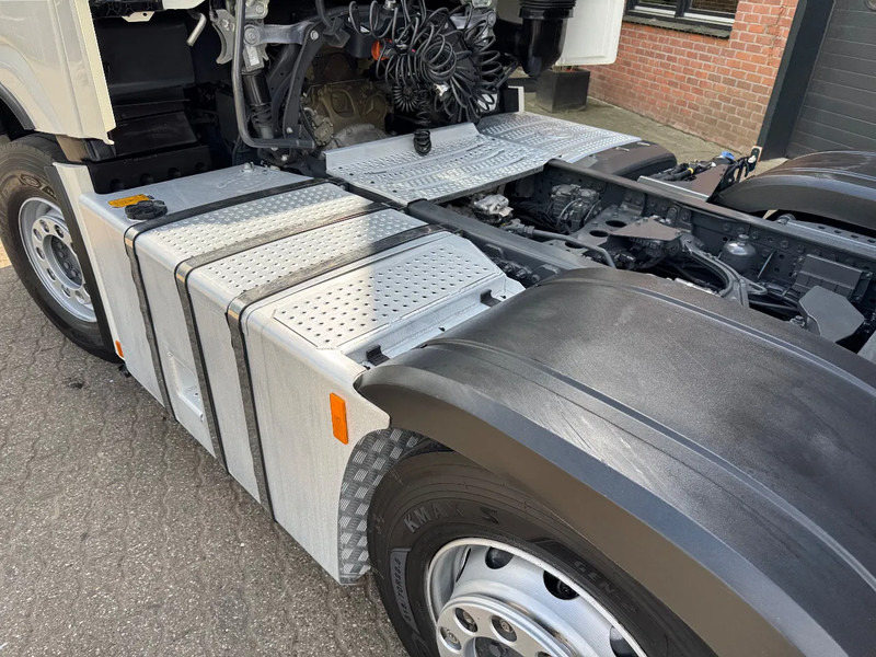 Mercedes-Benz Actros 2545 6X2 Gigaspace Gestuurde voorloopas NL Truck 327.240KM - Çekici: fotoğraf 5 Mercedes-Benz Actros 2545 6X2 Gigaspace Gestuurde voorloopas NL Truck 327.240KM - Çekici: fotoğraf 5