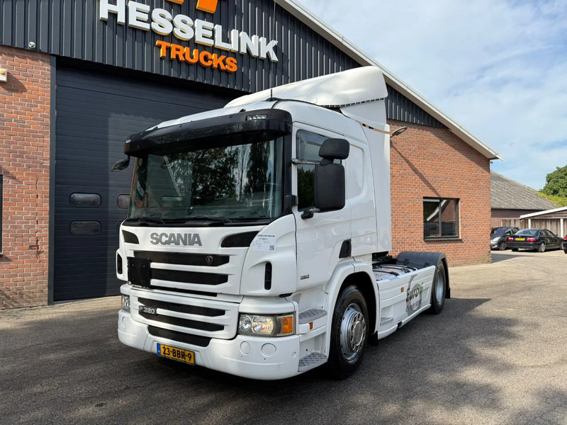 Scania P320 4X2 Airco Spoilers NL Truck APK/TUV 04-2026 - Çekici: fotoğraf 1 Scania P320 4X2 Airco Spoilers NL Truck APK/TUV 04-2026 - Çekici: fotoğraf 1