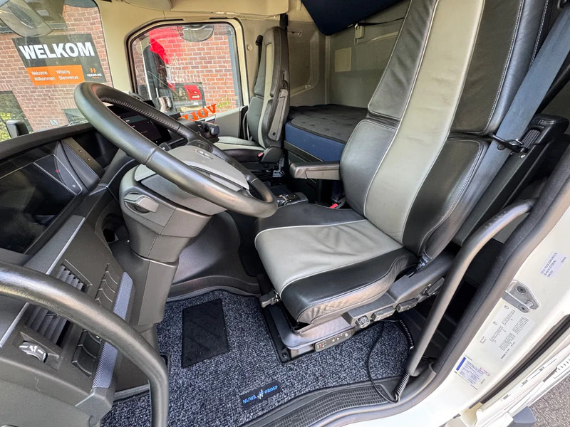 Volvo FH 500 Globetrotter XL 2X tank Standairco Alcoa Leder NL Truck Full spec, Dynamic steering - Çekici: fotoğraf 5 Volvo FH 500 Globetrotter XL 2X tank Standairco Alcoa Leder NL Truck Full spec, Dynamic steering - Çekici: fotoğraf 5
