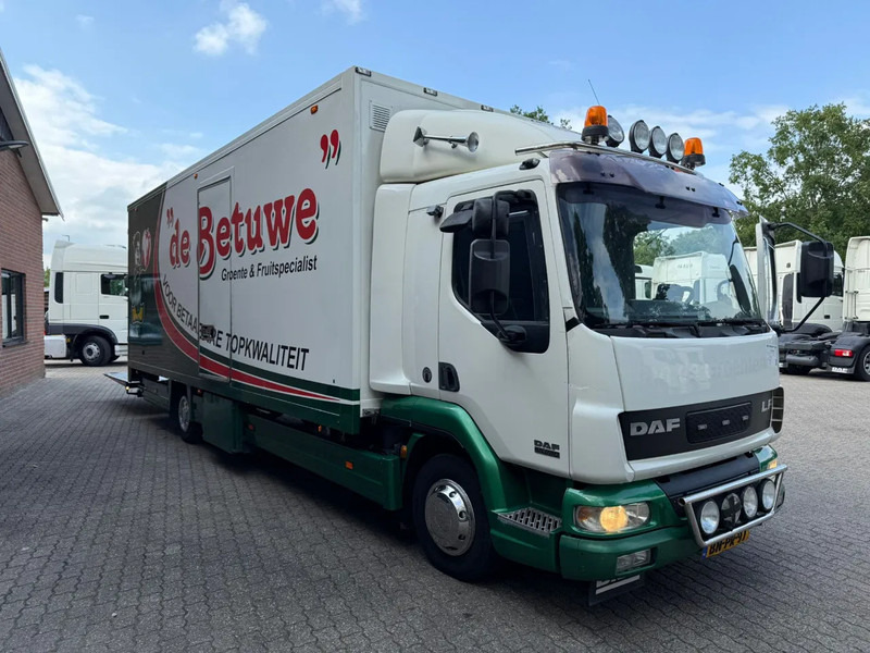 DAF LF 45.220 Laadklep/LBW Zijdeur Airco Slaapcabine AHK - Kapalı kasa kamyon: fotoğraf 2 DAF LF 45.220 Laadklep/LBW Zijdeur Airco Slaapcabine AHK - Kapalı kasa kamyon: fotoğraf 2