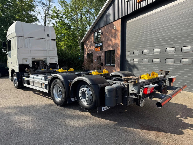 DAF XF 480 6X2 SSC FAR BDF Retarder 2x AHK 7.82 Multiwechseler - Konteynır taşıyıcı/ Yedek karoser kamyon: fotoğraf 3 DAF XF 480 6X2 SSC FAR BDF Retarder 2x AHK 7.82 Multiwechseler - Konteynır taşıyıcı/ Yedek karoser kamyon: fotoğraf 3