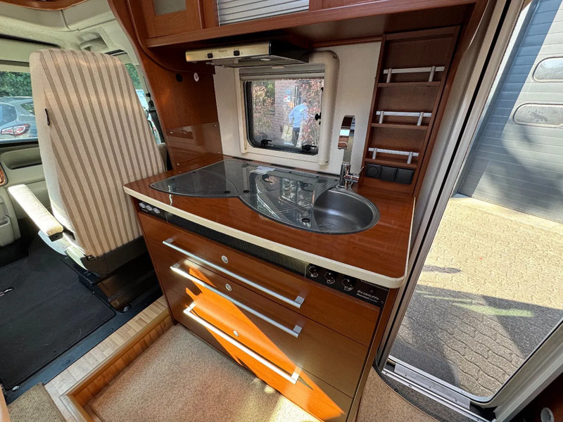 Semi entegre karavan Renault Dethleffs Esprit RT 6614 Half integraal DCI 150: fotoğraf 8 Semi entegre karavan Renault Dethleffs Esprit RT 6614 Half integraal DCI 150: fotoğraf 8