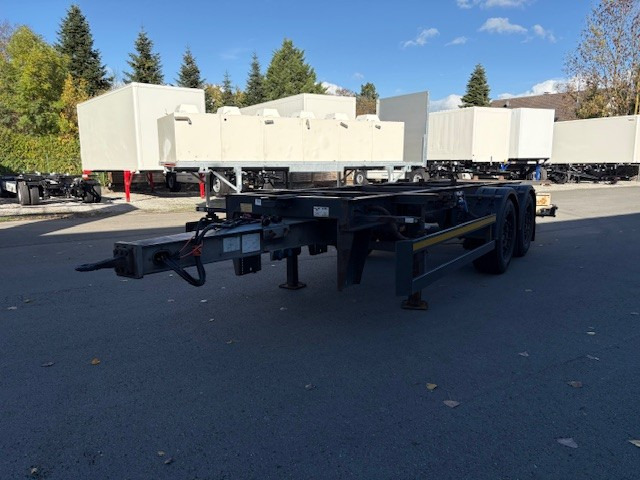 Schmitz Cargobull BDF-System, Standard, hochgekuppelt R 22,5 - Kapalı karoser römork: fotoğraf 2 Schmitz Cargobull BDF-System, Standard, hochgekuppelt R 22,5 - Kapalı karoser römork: fotoğraf 2