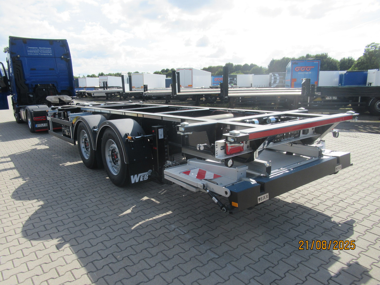 System Trailers BDF-System, Standard ohne Zulassung, mit Ladebordwand - Kapalı karoser römork: fotoğraf 4 System Trailers BDF-System, Standard ohne Zulassung, mit Ladebordwand - Kapalı karoser römork: fotoğraf 4