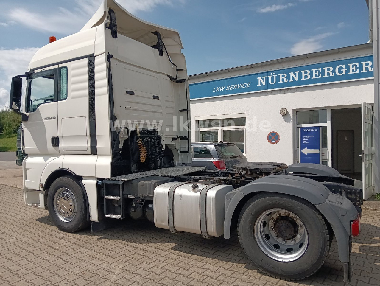 MAN TGX 18:440 FLT XLX 2xTank Klima Spoiler Kühlbox MAN TGX 18:440 FLT XLX 2xTank Klima Spoiler Kühlbox - Çekici: fotoğraf 5 MAN TGX 18:440 FLT XLX 2xTank Klima Spoiler Kühlbox MAN TGX 18:440 FLT XLX 2xTank Klima Spoiler Kühlbox - Çekici: fotoğraf 5