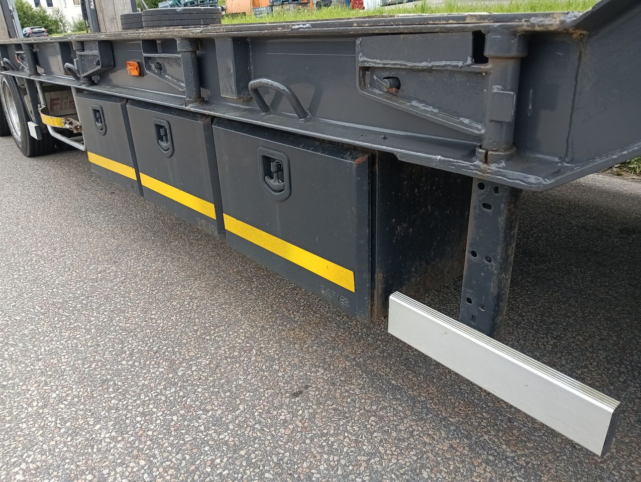 Fliegl 4-Achs Tieflader hydr.Rampe Blatt TopZustand TÜV finansal kiralama Fliegl 4-Achs Tieflader hydr.Rampe Blatt TopZustand TÜV: fotoğraf 12