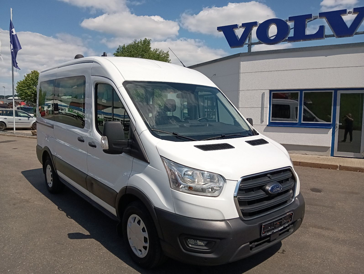 Ford Transit Kombi 350 L2 Trend 9-Sitzer 2xHeizung/Kl - Minivan, Çift kabin kamyonet: fotoğraf 1 Ford Transit Kombi 350 L2 Trend 9-Sitzer 2xHeizung/Kl - Minivan, Çift kabin kamyonet: fotoğraf 1