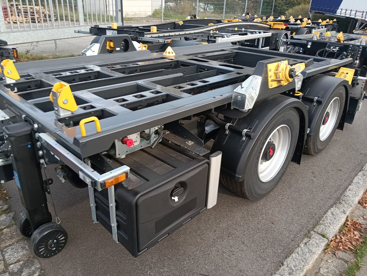 Hüffermann 2-A-MINI-CARRIER SAFETYFIX VERZINKT NEU TOP-PREI - Kancali yükleyici/ Hidrolift römork: fotoğraf 3 Hüffermann 2-A-MINI-CARRIER SAFETYFIX VERZINKT NEU TOP-PREI - Kancali yükleyici/ Hidrolift römork: fotoğraf 3