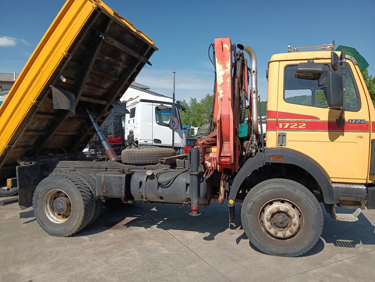 Mercedes-Benz SK 1722 AK 4x4 Blatt Schalter PalfingerPK10500A4 - Damperli kamyon, Vinçli kamyon: fotoğraf 2 Mercedes-Benz SK 1722 AK 4x4 Blatt Schalter PalfingerPK10500A4 - Damperli kamyon, Vinçli kamyon: fotoğraf 2