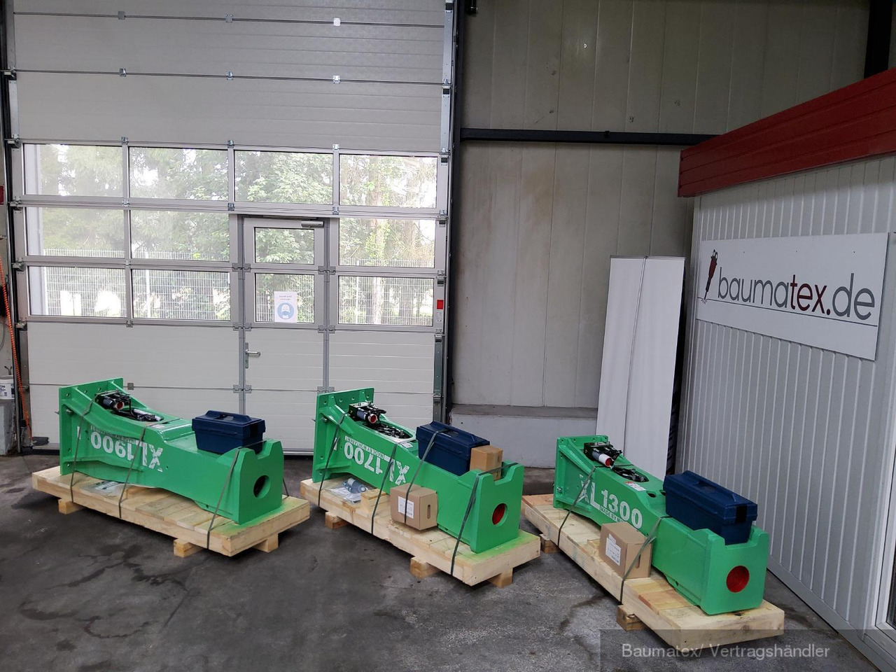 Montabert XL2700, XL1900, XL1700, XL1300, XL1000 - Hidrolik kırıcı - İş makinaları: fotoğraf 3 Montabert XL2700, XL1900, XL1700, XL1300, XL1000 - Hidrolik kırıcı - İş makinaları: fotoğraf 3